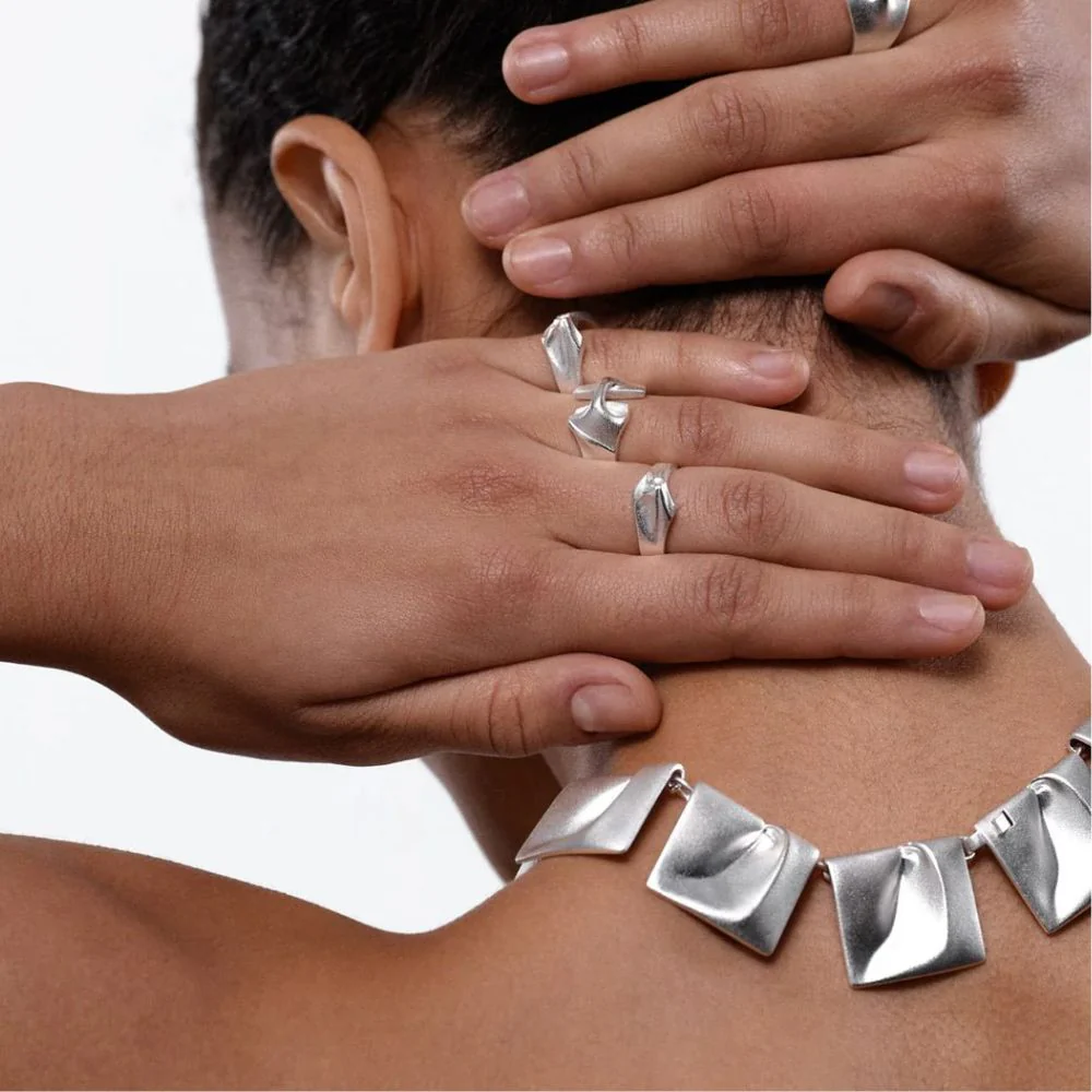 Kalevala Planetaariset laaksot kaulakoru, hopea - Image 4